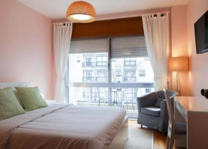 Hostel Origami Porto Residencia & *