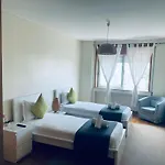 Origami Porto Residencia & Hostel