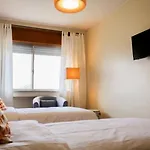 Hostel Origami Porto Residencia & *