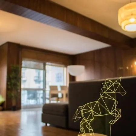 Hostal Origami Porto Residencia &