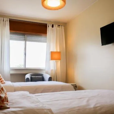 Hostal Origami Porto Residencia & *